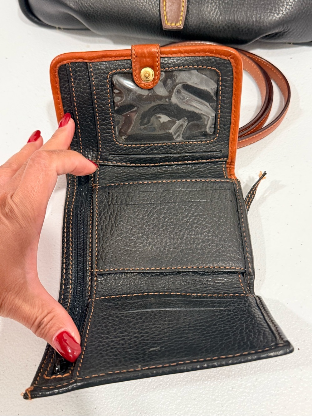 Dooney & Bourke Black & Brown Leather Handbag with Matching Wallet and Strap - Picture 11 of 11